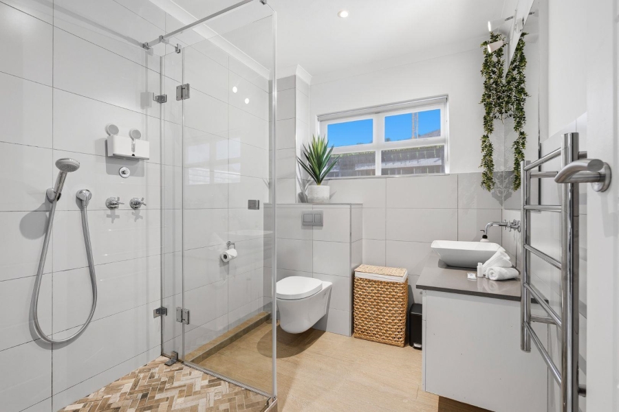 1 Bedroom Property for Sale in Green Point Western Cape